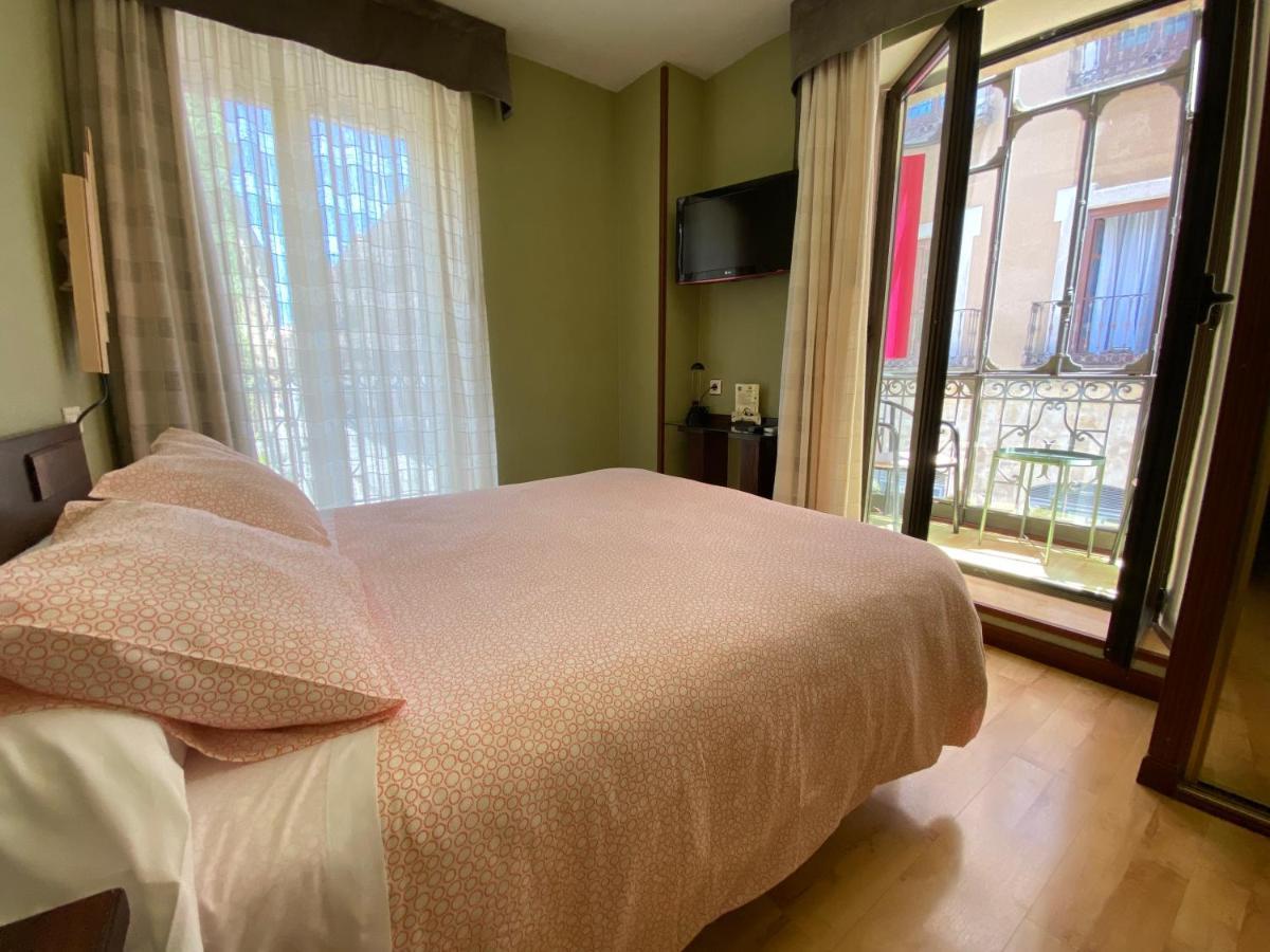 Concejo Hotel 2*
